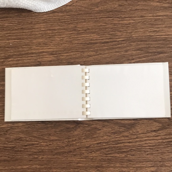 C. R. Gibson Mom’s Brag Book - Picture 3 of 4